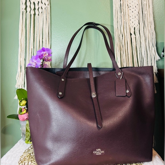 Coach Deep Burgundy Tote Bag - Picture 2 of 11